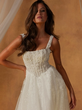 Madi Lane Nixie #4 frontface vertical cropped thumbnail