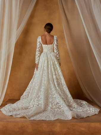 Madi Lane Noble #1 default backface vertical thumbnail