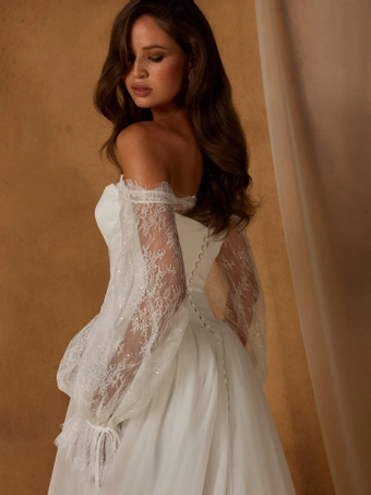 Madi Lane Nordic #7 backface vertical cropped thumbnail