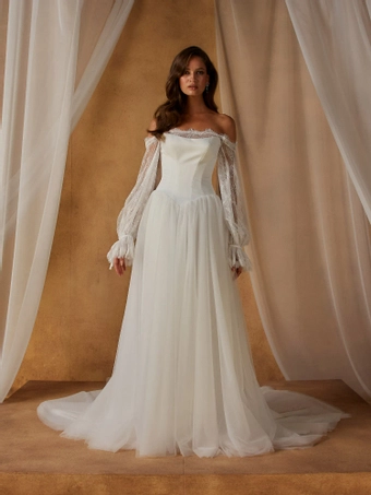 Madi Lane Nordic #2 frontface vertical thumbnail