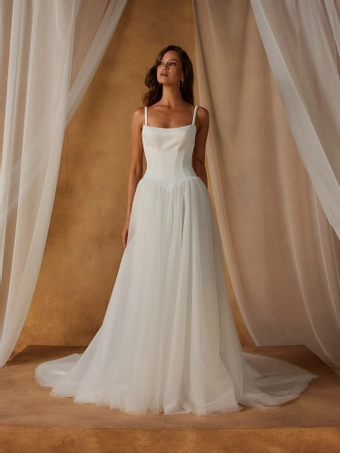 Madi Lane Nordic #1 frontface vertical thumbnail