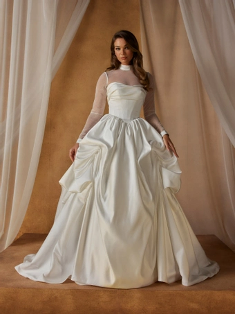 Madi Lane Norfolk #7 frontface vertical thumbnail