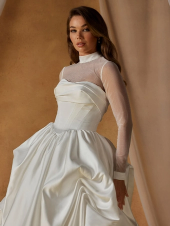 Madi Lane Norfolk #10 frontface vertical cropped thumbnail