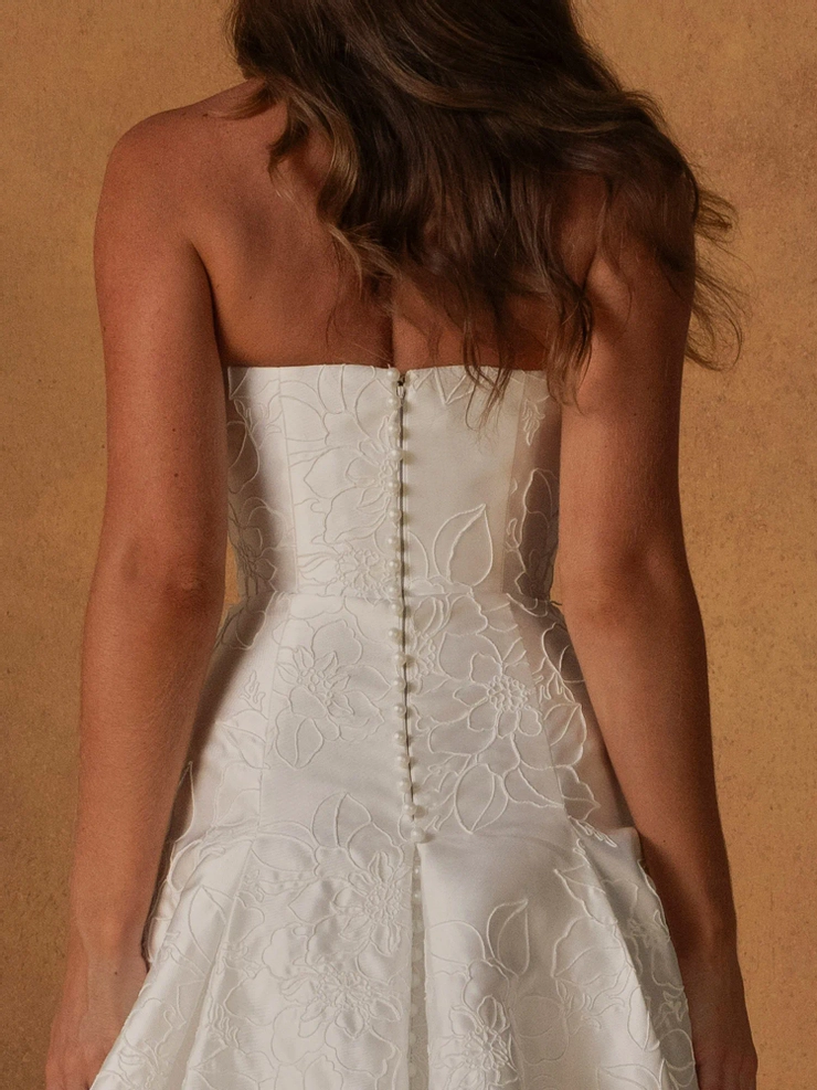 Madi Lane ML26480 #4 backface vertical cropped picture