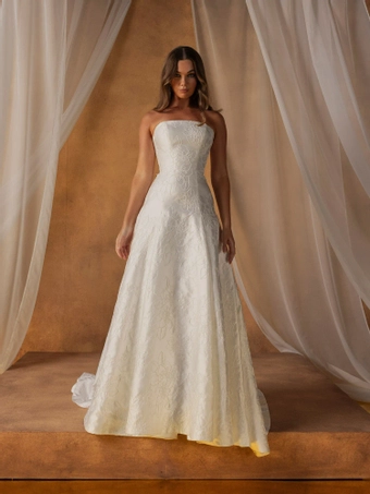 Madi Lane Normandy #1 frontface vertical thumbnail