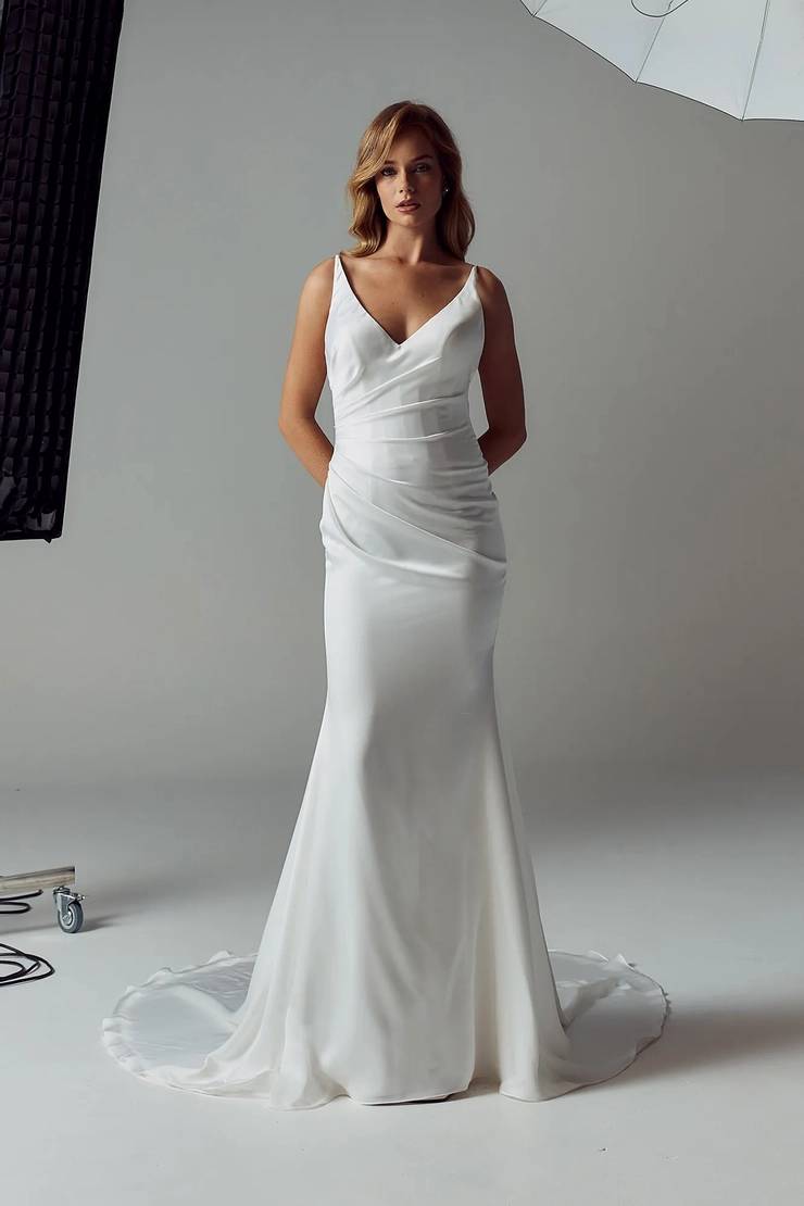 Evie Young EY703 #1 frontface vertical picture