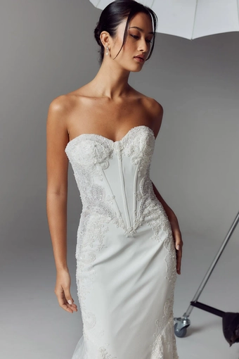 Evie Young Style #EY721 #3 frontface vertical cropped thumbnail