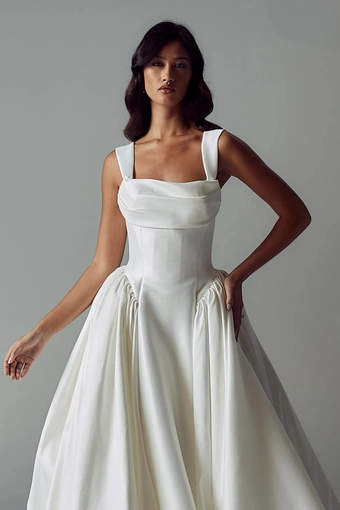 Evie Young Style #EY709 #5 frontface vertical cropped thumbnail