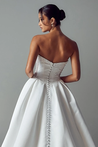 Evie Young Style #EY711 #7 backface vertical cropped thumbnail