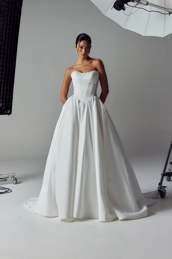 Evie Young Style #EY711 #1 frontface vertical thumbnail