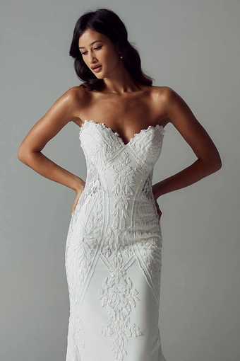 Evie Young Style #EY722 #4 frontface vertical cropped thumbnail