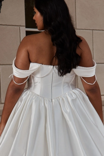 Evie Young Style #EY731LL #5 backface vertical cropped thumbnail