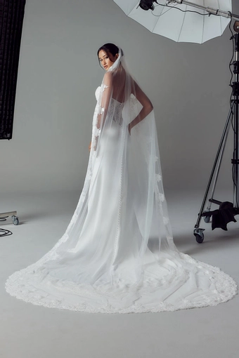 Evie Young Style #EY712 #3 backface vertical thumbnail