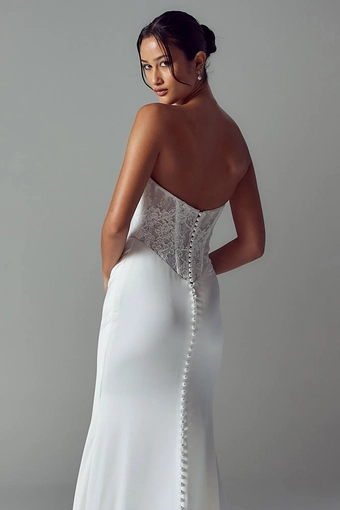 Evie Young Style #EY712 #8 backface vertical cropped thumbnail