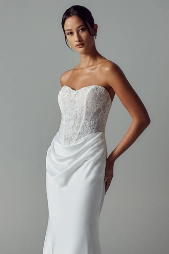 Evie Young Style #EY712 #4 frontface vertical cropped thumbnail