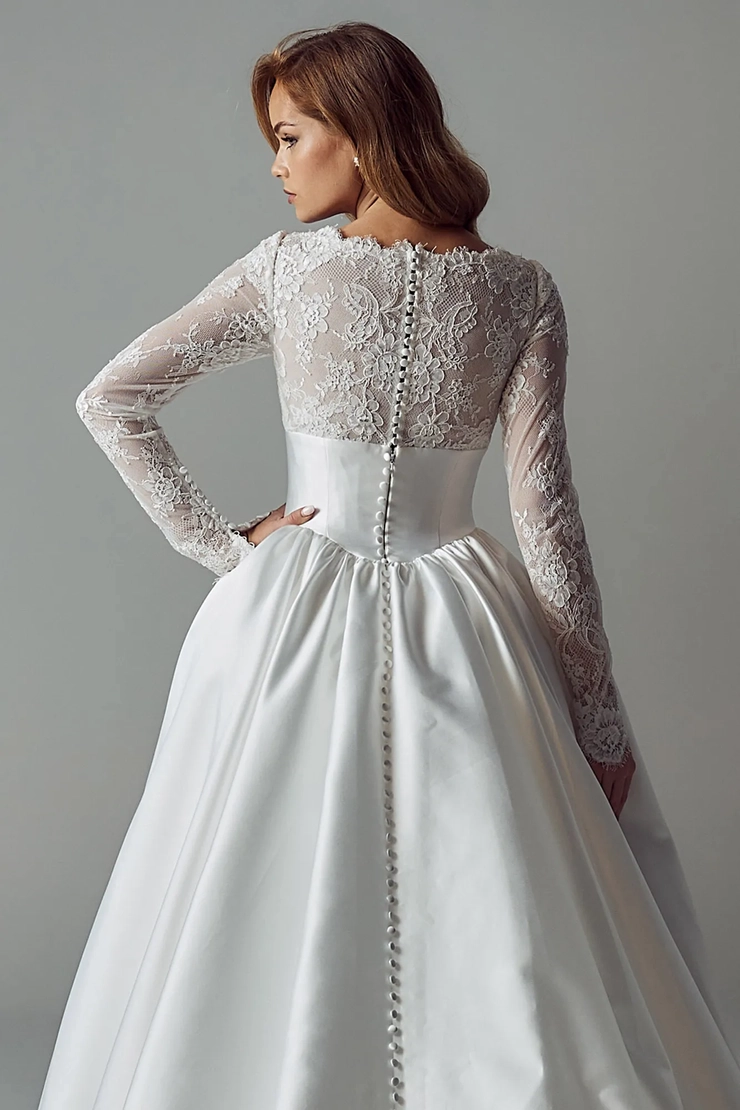 Evie Young EY710 #4 backface vertical cropped picture