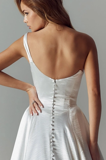 Evie Young Style #EY707 #5 backface vertical cropped thumbnail