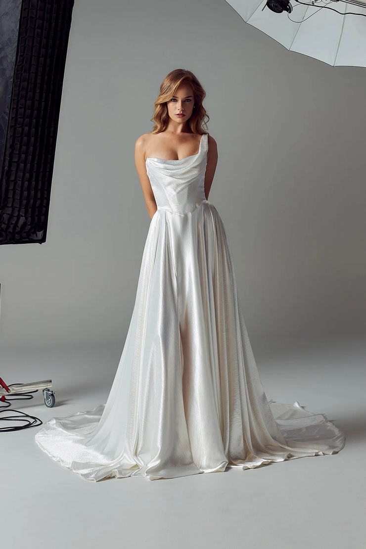 Evie Young EY707 #1 frontface vertical picture