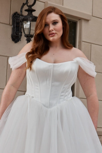 Evie Young Style #EY730LL #3 frontface vertical cropped thumbnail