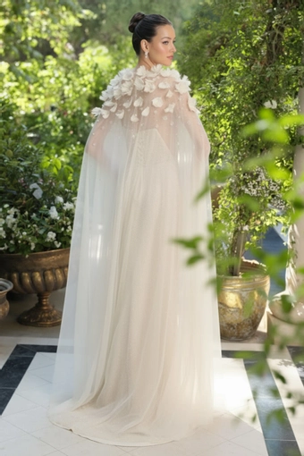 Andrea & Leo Couture AA001 #4 backface vertical thumbnail