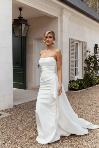 Jane Hill Eastwood #1 frontface vertical thumbnail