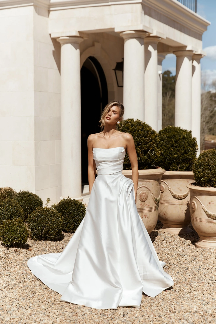 Jane Hill | Carrie Karibo Bridal