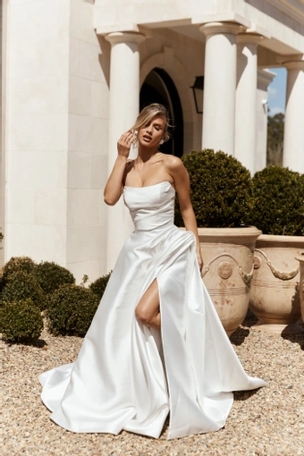 Jane Hill Edwards #2 frontface vertical thumbnail