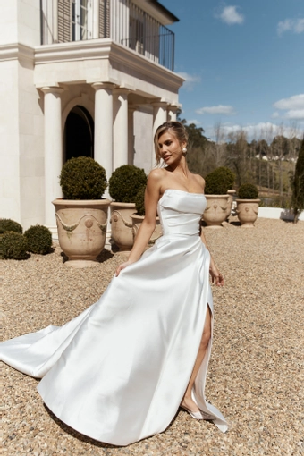 Jane Hill Edwards #1 frontface vertical thumbnail