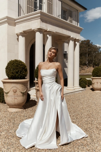 Jane Hill Edwards #3 frontface vertical thumbnail