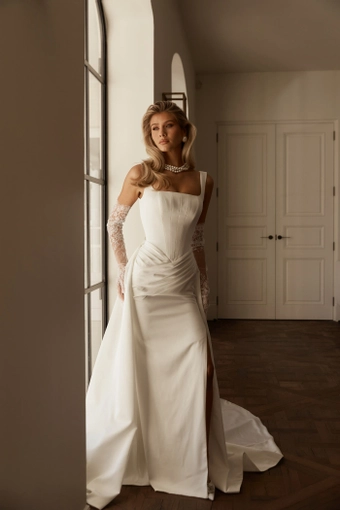 Jane Hill Livingston #1 frontface vertical thumbnail