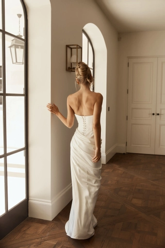 Jane Hill Mont Blanc #4 backface vertical thumbnail