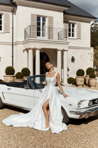 Jane Hill Navy #1 frontface vertical thumbnail