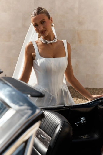 Jane Hill Navy #5 frontface vertical cropped thumbnail