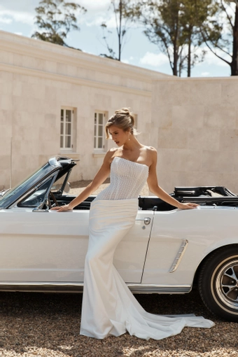 Jane Hill Porter #0 default frontface vertical thumbnail