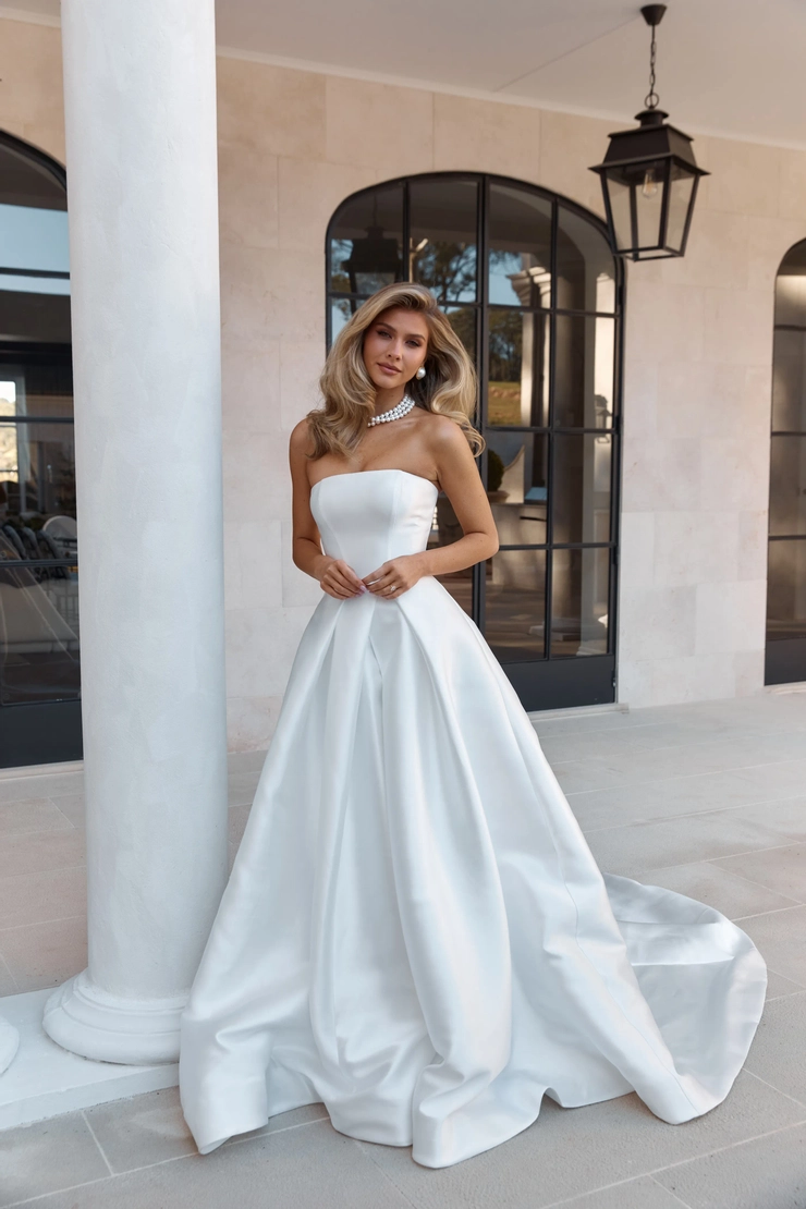 Jane Hill | Carrie Karibo Bridal