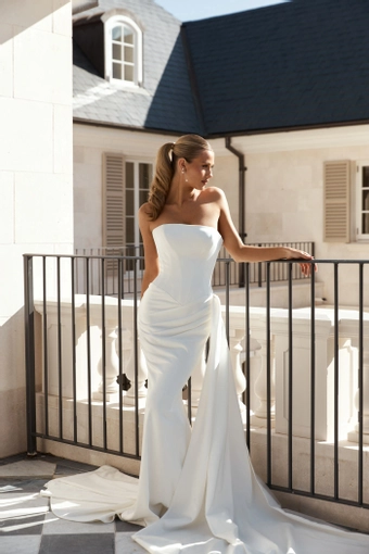 Jane Hill Slate #2 frontface vertical thumbnail