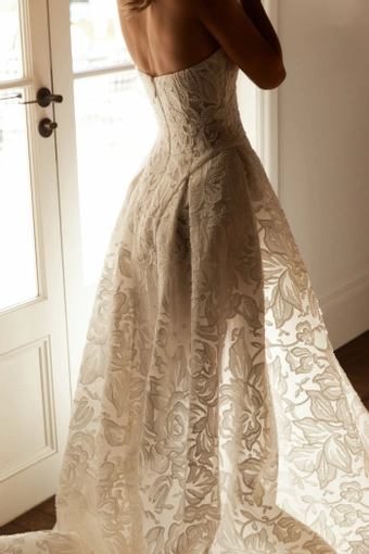 Jane Hill Valentina #10 backface vertical cropped thumbnail