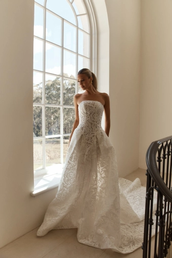 Jane Hill Valentina #4 frontface vertical thumbnail