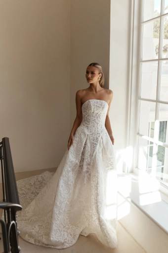 Jane Hill Valentina #2 frontface vertical thumbnail