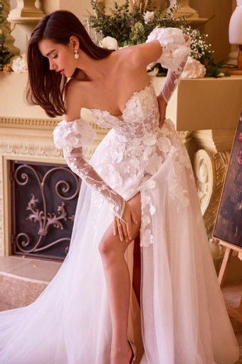 Andrea & Leo Couture WL017 #4 frontface vertical cropped thumbnail