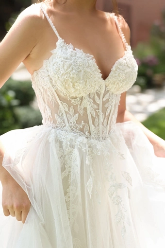 Andrea & Leo Couture WL087 #2 frontface vertical cropped thumbnail