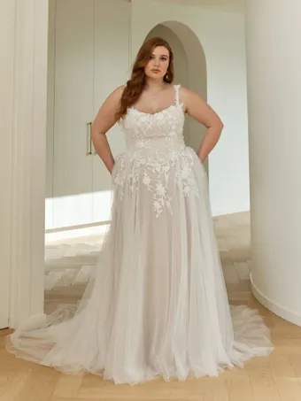 Serene by Madi Lane Gen #2 frontface vertical thumbnail