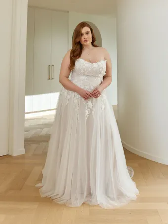 Serene by Madi Lane Gen #1 frontface vertical thumbnail