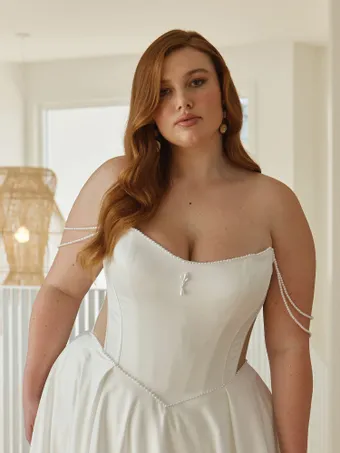 Serene by Madi Lane Vaughn Ace #4 frontface vertical cropped thumbnail