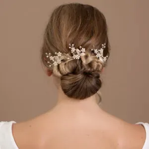 Arianna #arp653 #0 vertical thumbnail