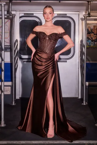 Elsa #1 frontface vertical thumbnail