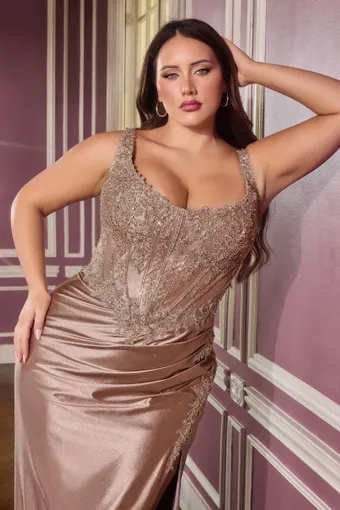 Alenn #7 frontface vertical cropped thumbnail