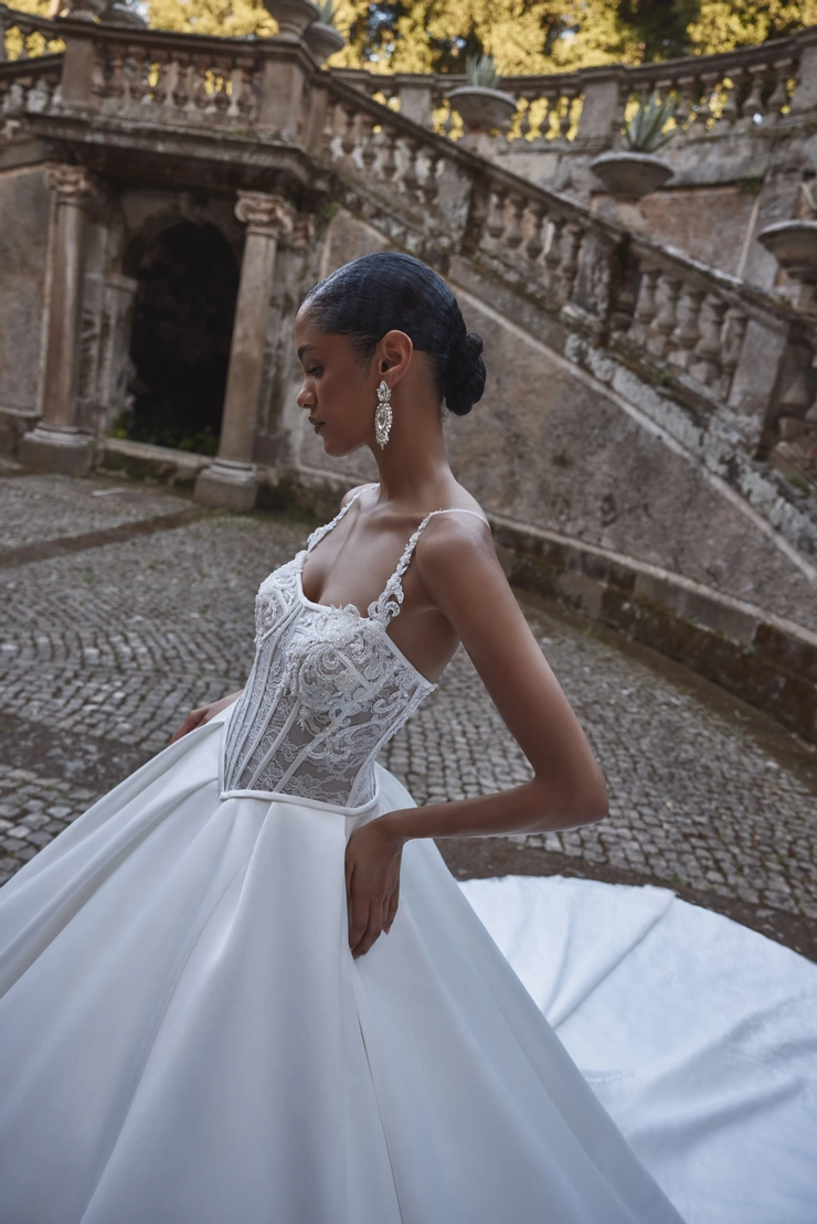 Veni Infantino Style #63205 #2 frontface vertical cropped picture