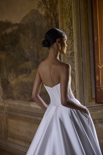 Veni Infantino Style #63213 #3 backface vertical cropped thumbnail