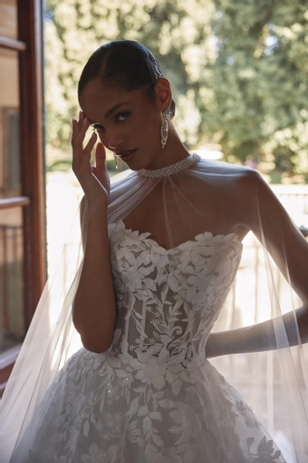 Veni Infantino #63218 #7 frontface vertical cropped thumbnail